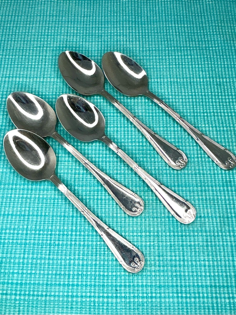 TOWLE TWS556 STAINLESS TEASPOON CHINA 5 spoons